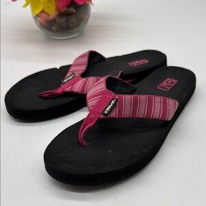 Teva Pink and Black Sandals with Cushioned Straps Size 6 KET7593A